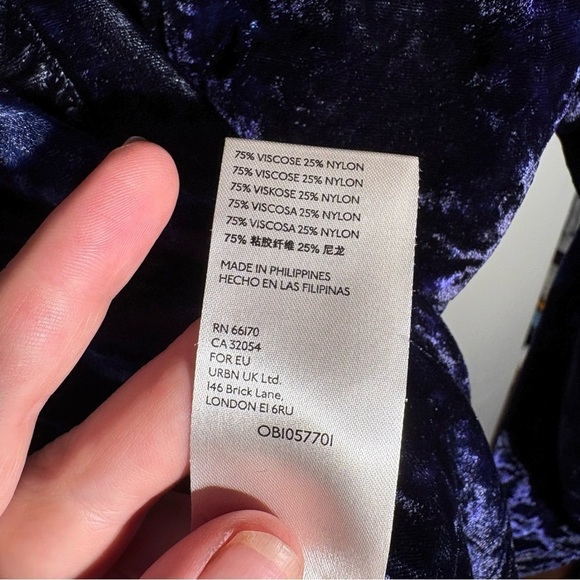 Pilcro Anthropologie Mara Relaxed Velour Button Down Shirt - Picture 12 of 13